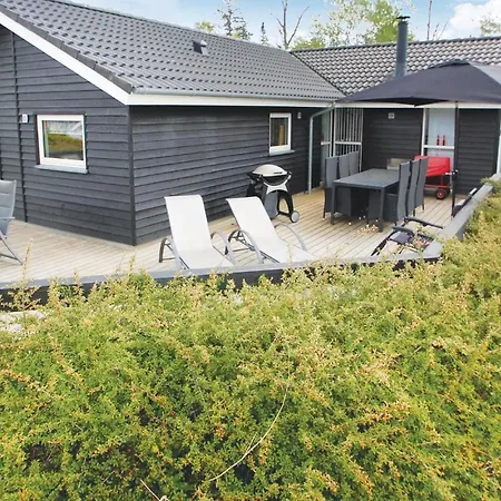 Beautiful In Aabenraa With Kitchen Ferienhaus